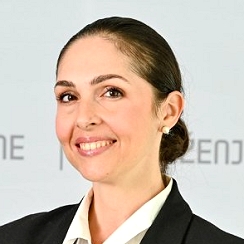 Milana Gutesa Bozo 3.jpg